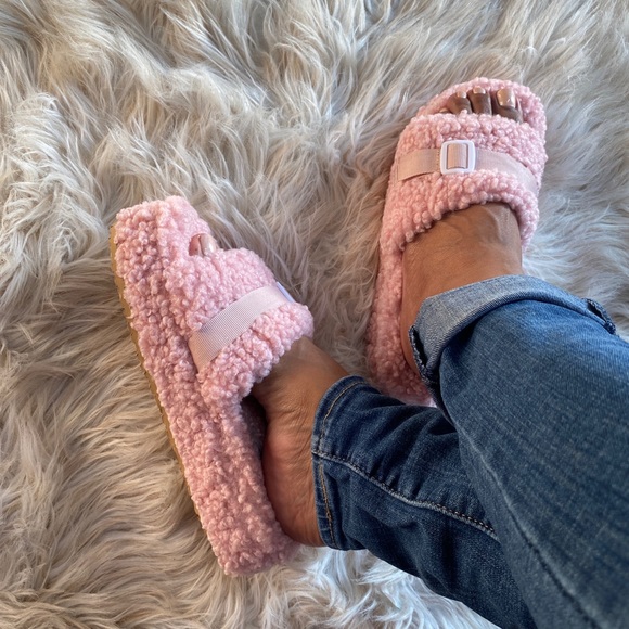 Vegan Sherpa Mauve Slippers Slides - Picture 3 of 7